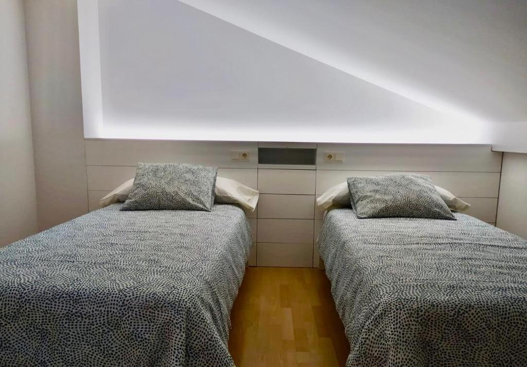 Duplex Playa Langosteira Apartment Finisterre Bagian luar foto